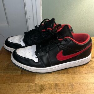 Air Jordan 1 low dunk red/black/white nike shoe used